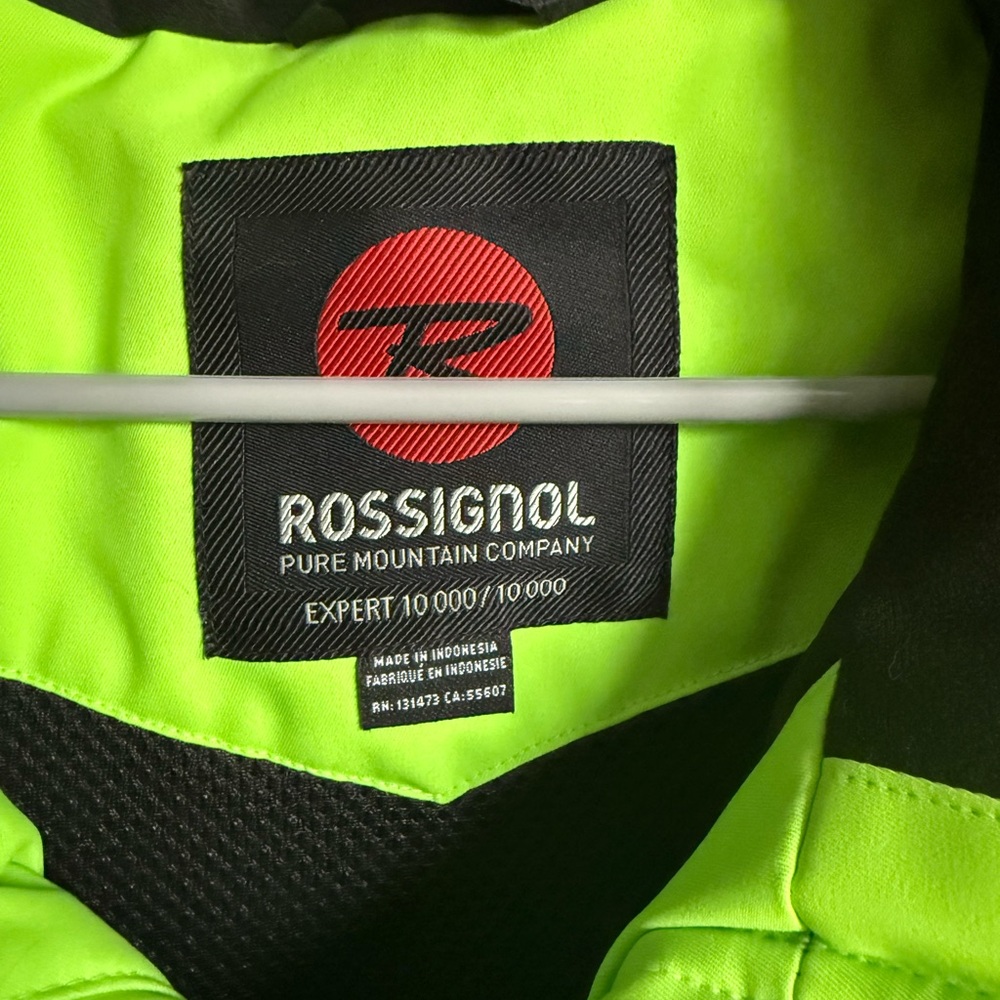 Ski Jacket - Picture 2 of 3